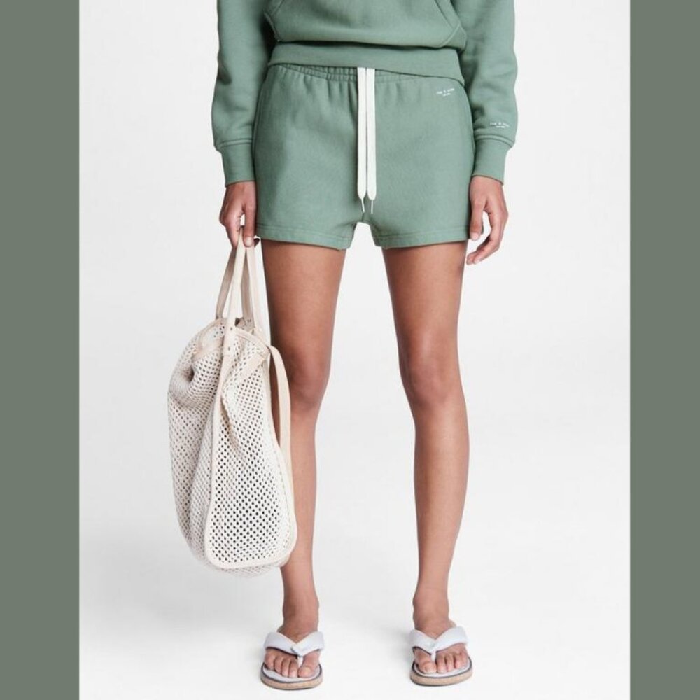 Rag and Bone Green City Short - size M